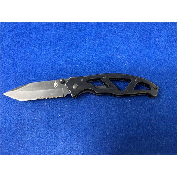Gerber Black Paraframe Lock Blade folding pocket knife with clip