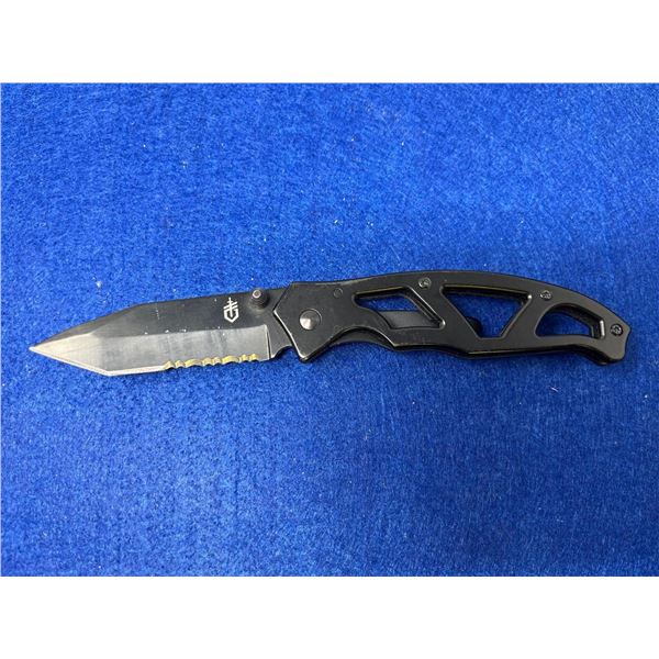 Gerber Black Paraframe Lock Blade folding pocket knife with clip