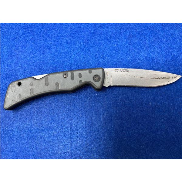 Gerber Black and Grey Lock Blade folding pocket knife model 0870318A