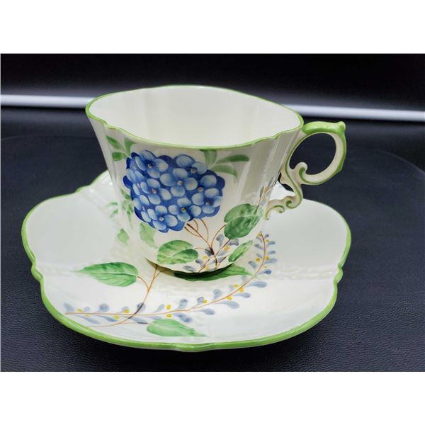 Aynsley England Bone China Tea cup with saucer