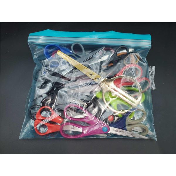 Lot of Assorted Scissors