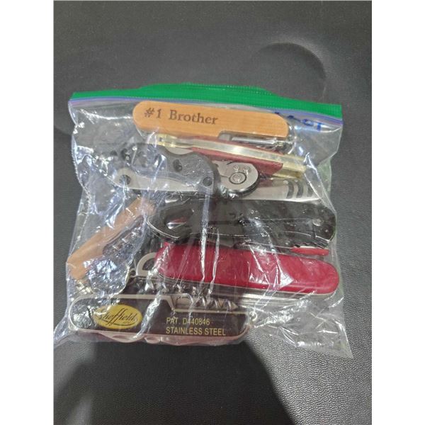 Lot of Assorted Pocket Knives