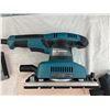 Image 11 : Makita B03710 Finishing Sander