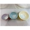 Image 3 : Set of 3 Pyrex Bowls