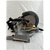 Image 3 : DeWALT 10" Compound Mitre Saw