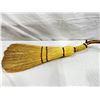 Image 2 : Country Kitchen Straw Broom