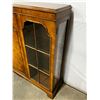 Image 2 : Vintage Display Cabinet