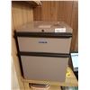 Image 1 : Small 2-Drawer Locking Filing Cabinet (w/ Key)