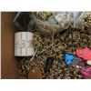Image 8 : Box Multiple Pet ID Tag Silencers, Flexi Dog Leash & Split Key Rings