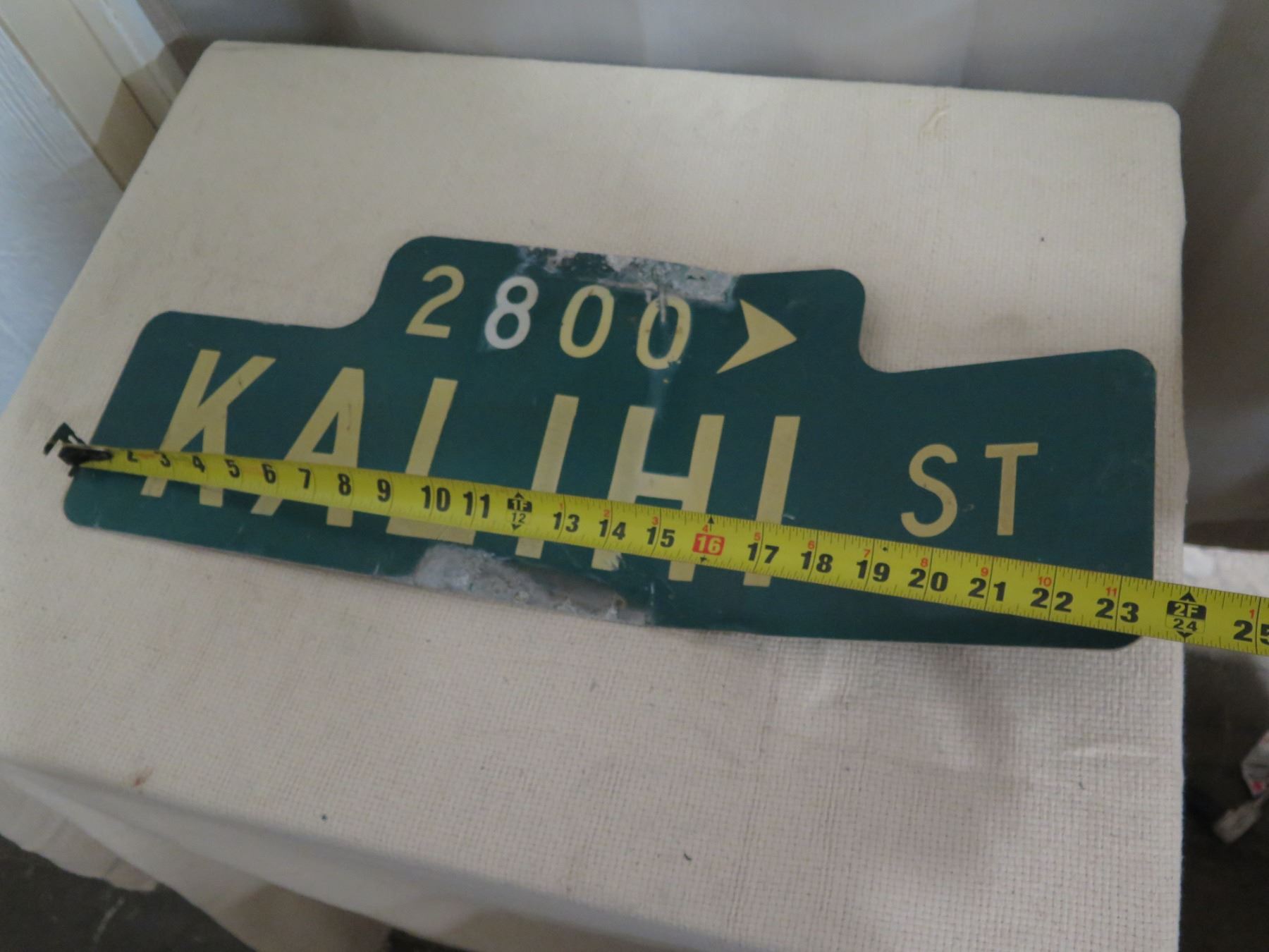 Street Sign Kalihi St 24 L Decommissioned By The City County Oahu street-sign-kalihi-st-24-l-decommissioned-by-the-city-county-oahu