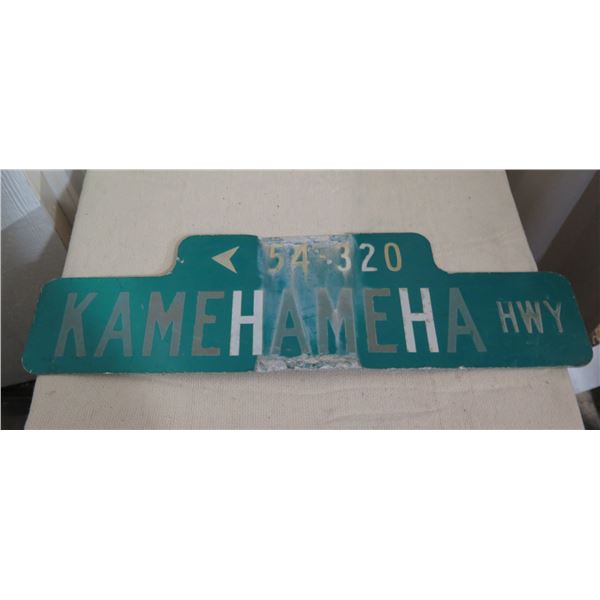 Street Sign Kamehameha Hwy 30 L Decommissioned By The City County street-sign-kamehameha-hwy-30-l-decommissioned-by-the-city-county