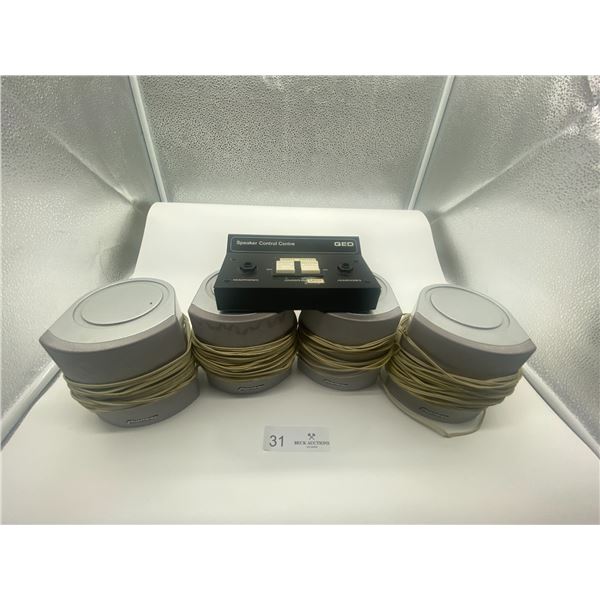 4 mini Pioneer surround sound speakers
