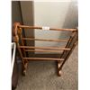 Image 3 : Vintage Wooden Quilting Rack