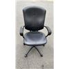 Image 2 : ELECTRIC LIFT DESK 60" X 24" WORKING WITH 2 DRAWER FILING CABINET AND GAS LIFT OFFICE CHAIR