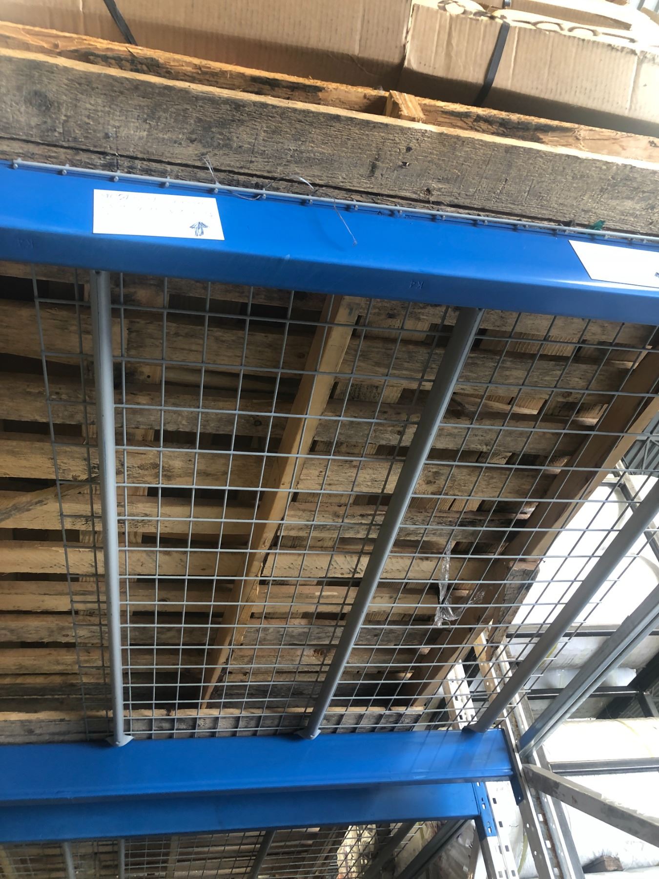 Complete set of industrial pallet racking 5 vertical (approx 20ft high ...