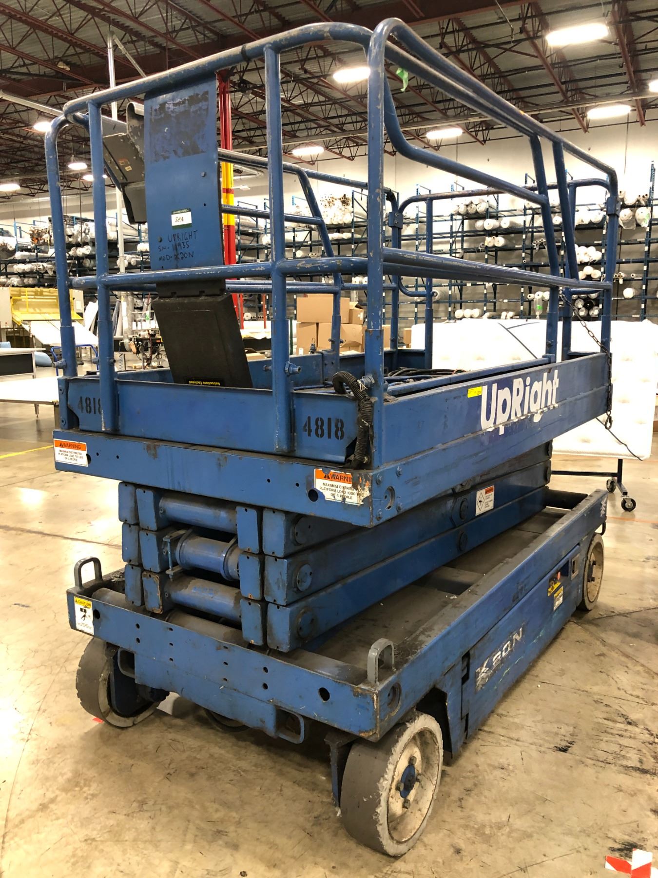 Upright Scissor lift model: X20N Upright Scissor lift model: X20N