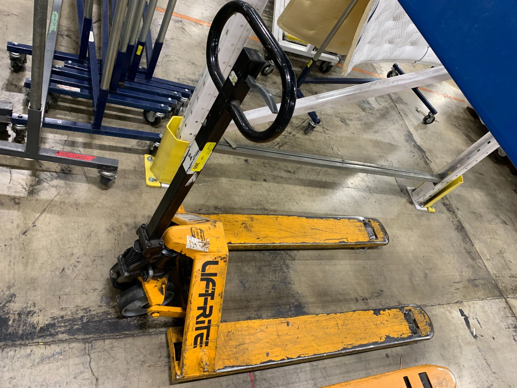 Lift-Rite - Standard fork Pallet truck/Pallet Jack