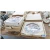 Image 1 : 12-Collector Plates - 12 X $