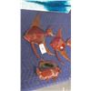 Image 1 : Lot of Plastic Tropical Fish Wall Décor (3)