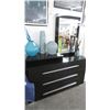 Image 1 : Black Laquer Contemporary Dresser w/Mirror
