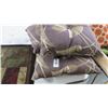 Image 2 : Decorator Pillows, Runner