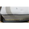 Image 2 : King Pillowtop Mattress/Box Spring Set