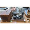 Image 1 : Free Vintage Sewing Machine/Box