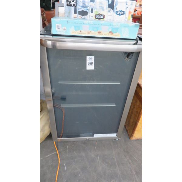 Frigidaire Ref. Merchandiser