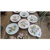 Image 2 : 15-Capodimonte Plate & Flower Figurine - 15 X $