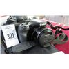 Image 1 : Canon Digital Camera w/Carry Case SX520 HS