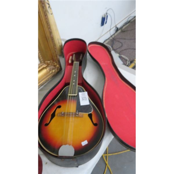 Mandolin w/Case