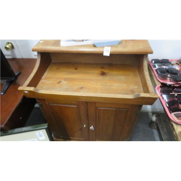 Old Pine Dry Sink