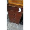 Image 1 : Mahogany 4 Chest of Drawers