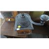 Image 1 : Vintage Bean Grinder
