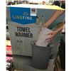 Image 1 : Live Fine Towel Warmer