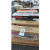 Image 1 : 7-Lionel Train Locomotive in Box - 7 X $