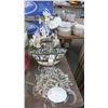 Image 1 : 3 Hanging Light Fixtures - 3 x $