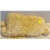 Image 1 : AUSTRALIAN SHEEPSKIN RUG APPROX 3 FT