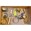 Image 1 : FLAT FULL OF OF VINTAGE ESTATE JEWELRY