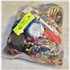 Image 1 : LARGE BAG OF ESTATE JEWELRY