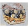 Image 1 : LARGE BAG OF ESTATE JEWELRY