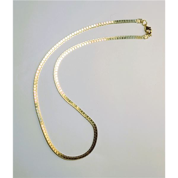 1)  GOLD TONE FLAT 17.5" CHAIN.