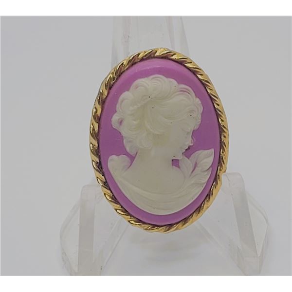 4)  GOLD TONE AND MAUVE CAMEO FASHION