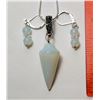 Image 1 : 22)  NATURAL WHITE OPALINE PENDULUM PENDANT
