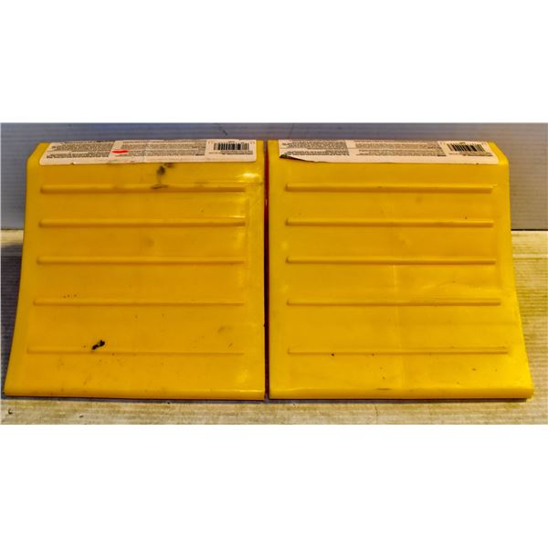 1 PAIR SUPER WHEEL CHOCKS 8 1/8  WIDE