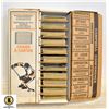 Image 1 : BOX OF HOCKEY CARDS IN CARDBOARD LOCKER BOX