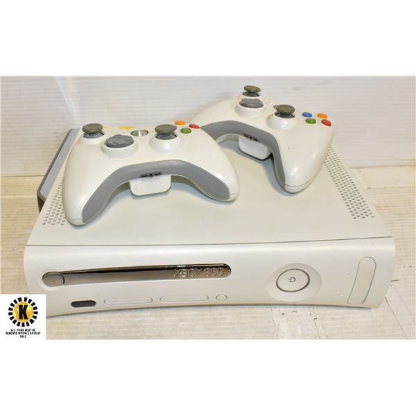 XBOX 360 CONSOLE WITH CONTROLLERS