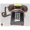 Image 1 : VINTAGE LANDLINE PHONE