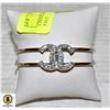 Image 1 : CHANEL BRACELET ON PILLOW FAUX