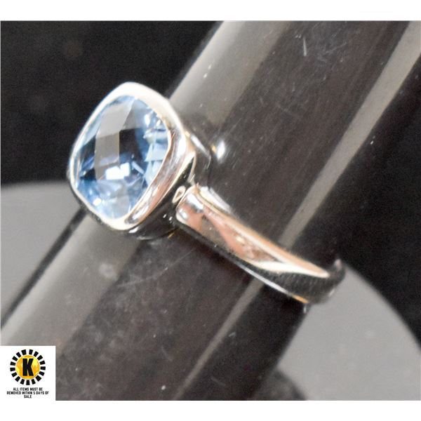 EC91-50 SILVER TOPAZ RING SIZE 5.5